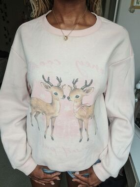 Women's Light Pink Deer Graphic Sweatshirt